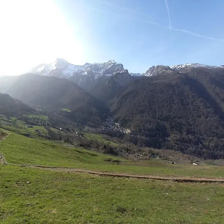 Rue De La Cascade 64440